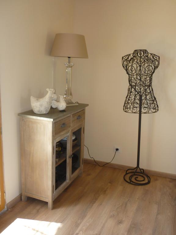 Villa La Fontaine Des Noyers Saint-Saturnin-lès-Apt Habitación foto