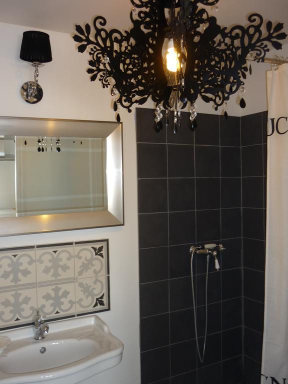 Villa La Fontaine Des Noyers Saint-Saturnin-lès-Apt Habitación foto